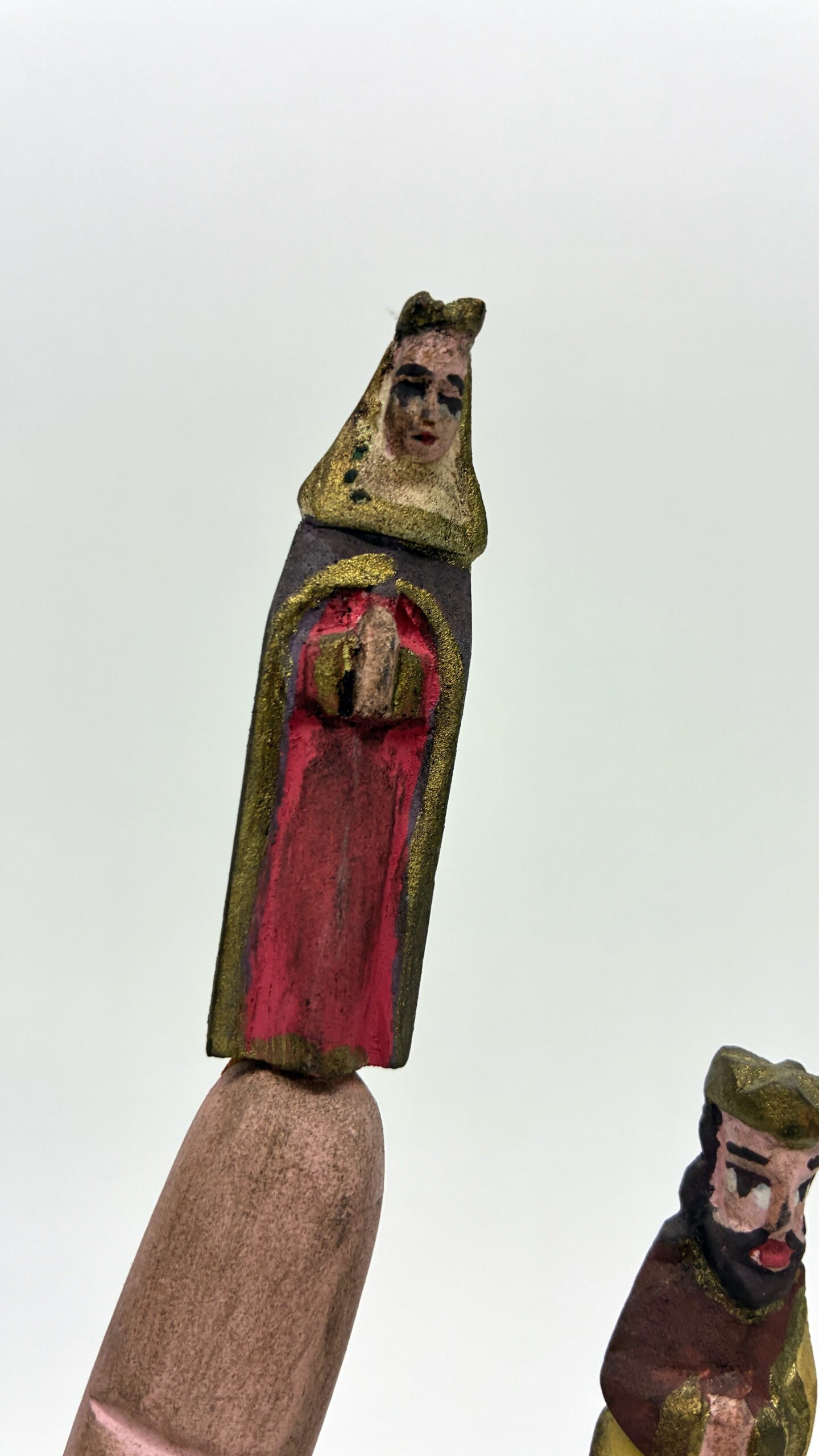 Wooden Mano poderosa, st. anne figure on forefinger